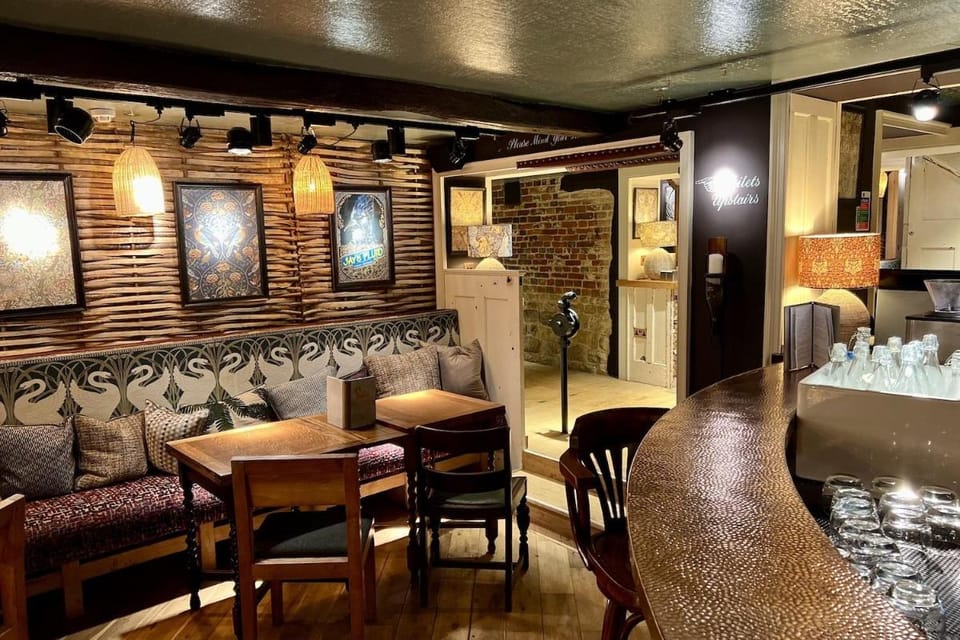 The Swan Inn Bed and Breakfast in Borough of Waverley