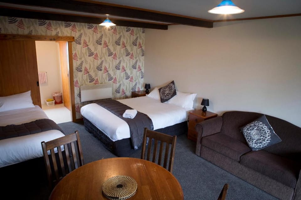 Glentanner Park Centre Campground/ 
RV Resort in Canterbury