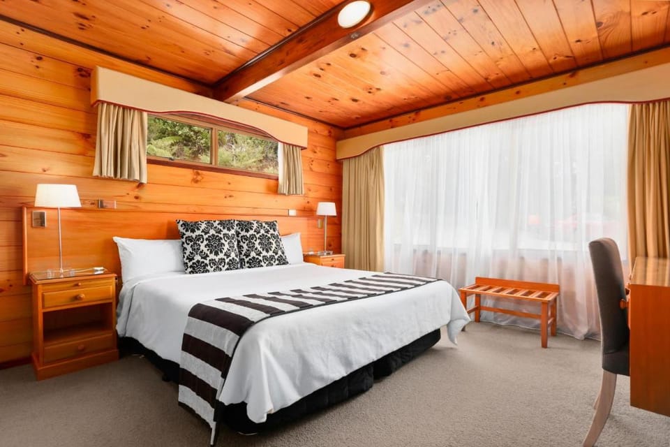 Waitakere Resort & Spa Hotel in Auckland