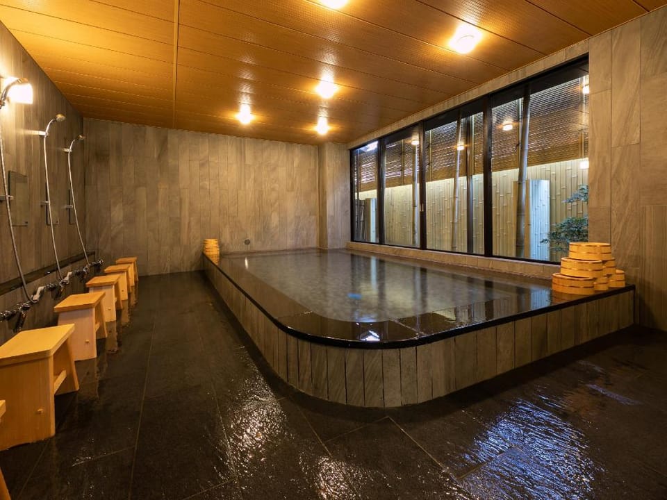 Gion Shinmonso Hotel Ryokan in Kyoto