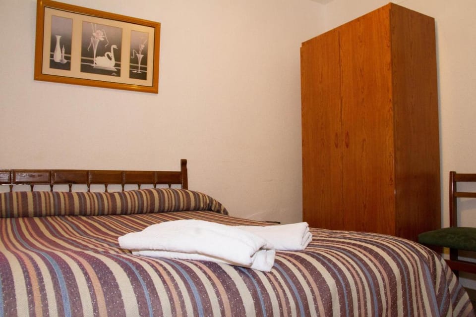 AB Pension Granada Bed and Breakfast in Granada