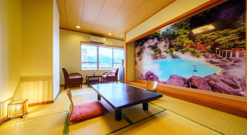 Tenku Yubo Seikaiso Ryokan in Japan