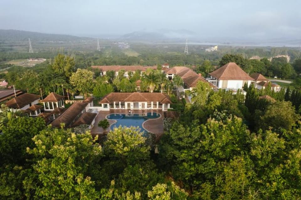 Leaves Valley Resort in Thailand