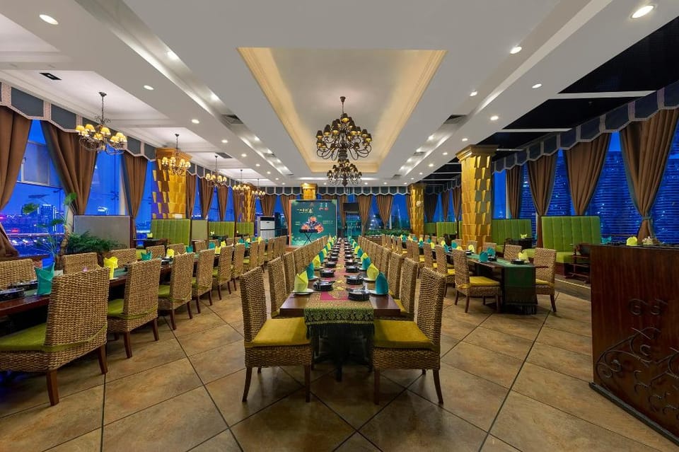 Holiday Inn Chengdu Century City-WestTower By IHG Hotel in Chengdu