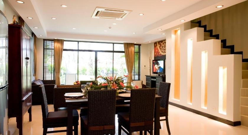 Palm Grove Resort (SHA Extra Plus) Resort in Pattaya City