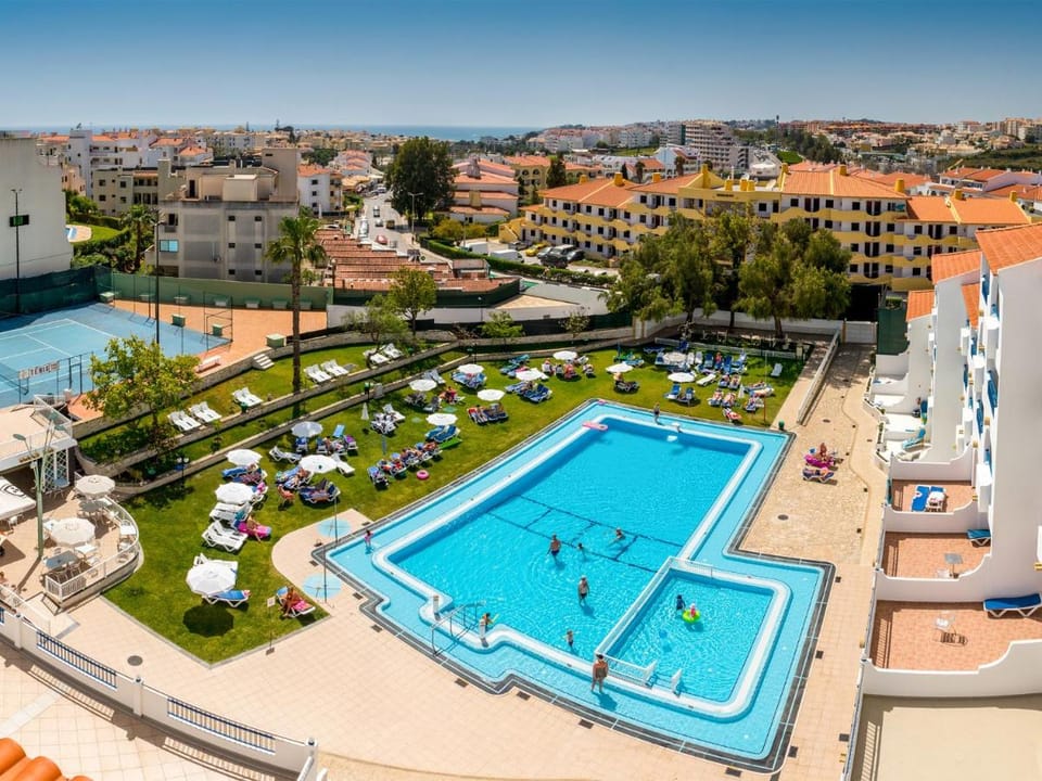 Tropical Sol Apartment hotel in Albufeira