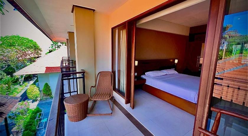 Yulia Beach Inn Kuta Hotel in Kuta
