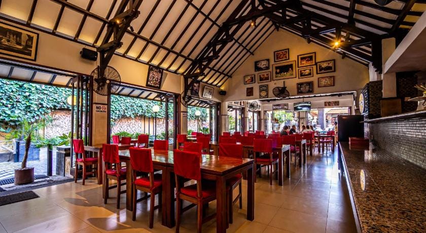 Yulia Beach Inn Kuta Hotel in Kuta