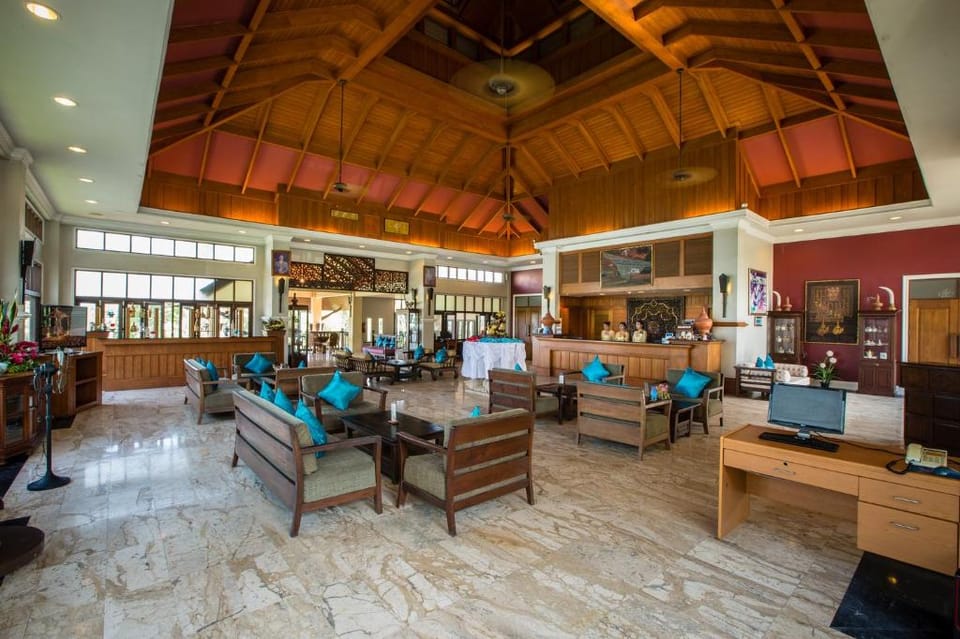The Fair House Beach Resort and Hotel (SHA Extra Plus) Resort in Ko Samui