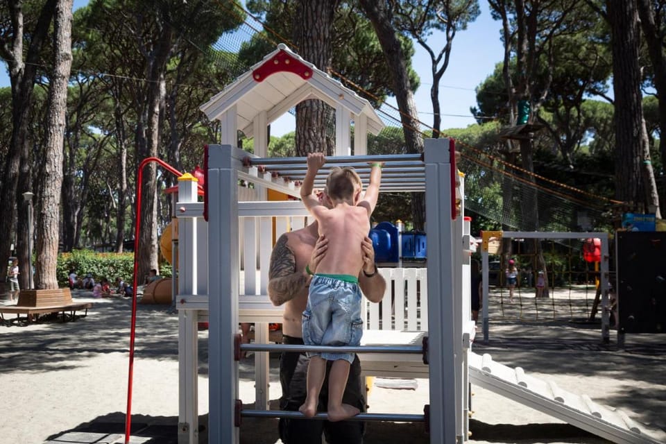 hu Park Albatros village Campground/ 
RV Resort in San Vincenzo