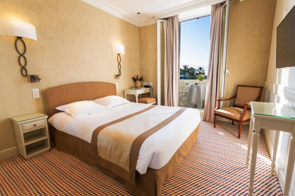 Hotel Splendid Hotel in Cannes