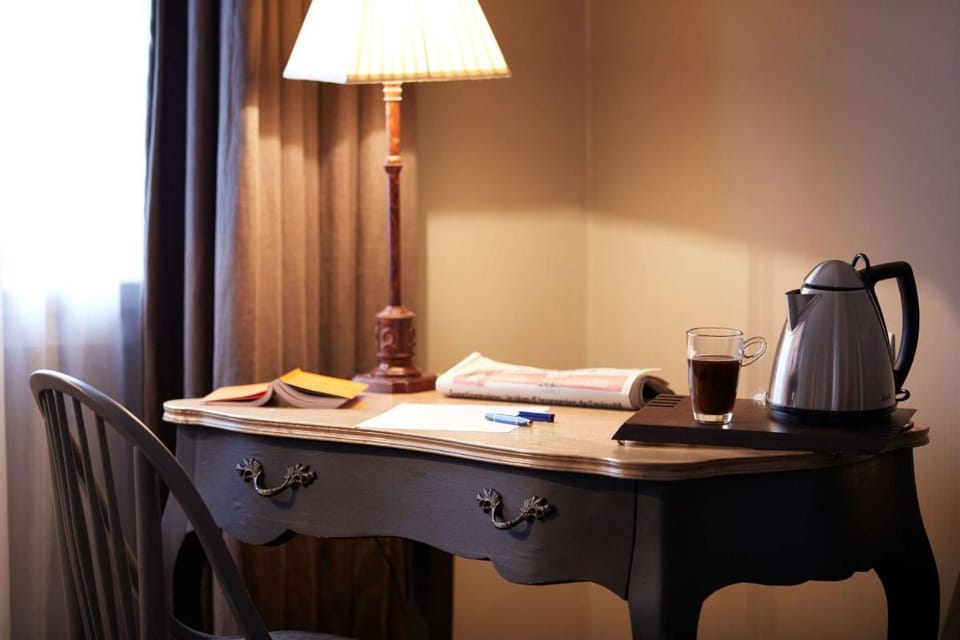 BEST WESTERN Hotel D'Europe Et D'Angleterre Hotel in Bourgogne-Franche-Comté