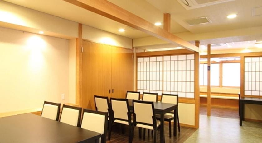 Kamogawakan Ryokan in Kyoto