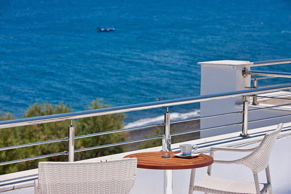 Alesahne Beach Hotel Hotel in Kamari