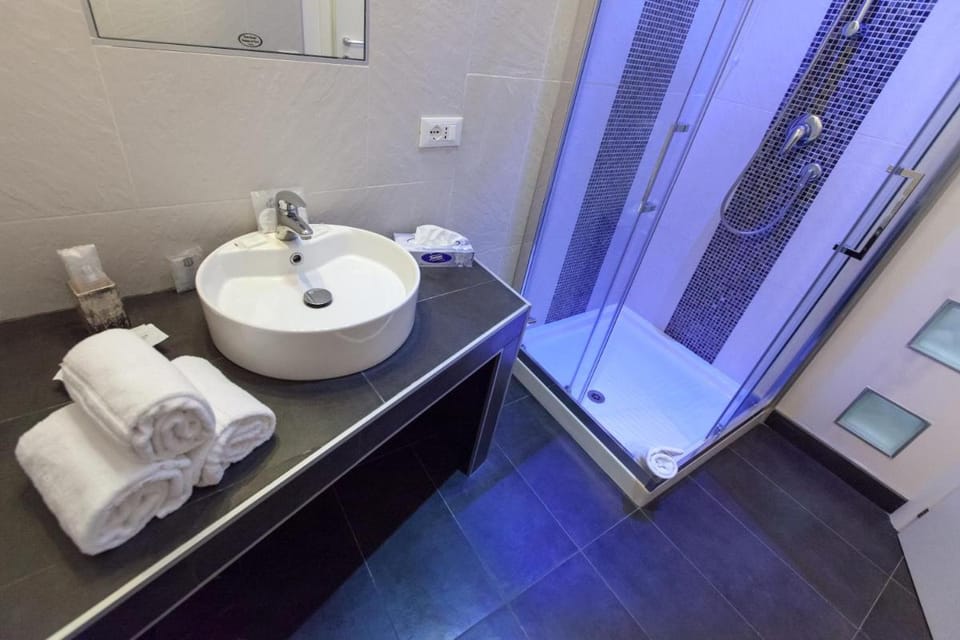 Town House Fontana Di Trevi Bed and Breakfast in Rome
