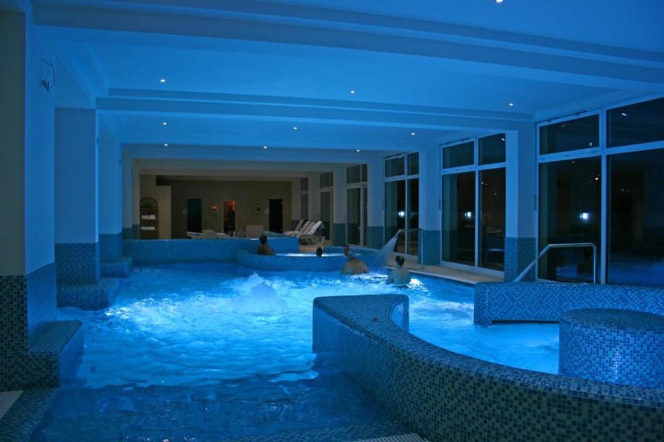 Két Korona Konferencia és Wellness Hotel Hotel in Balatonszárszó