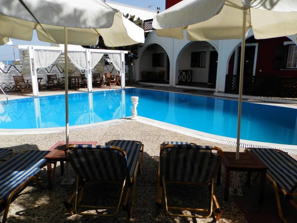 Sweet Heart Studios Apartment hotel in Kamari