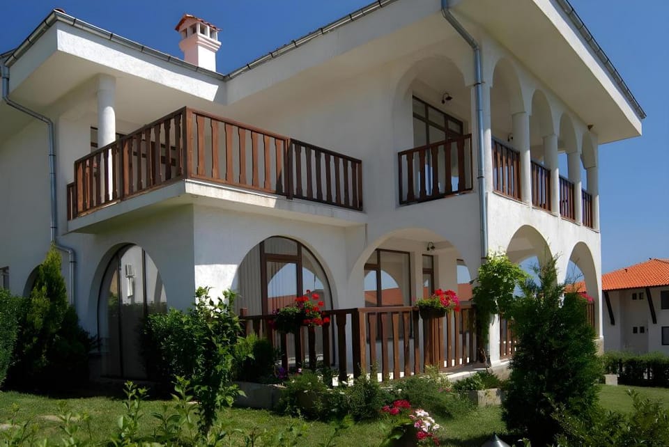 Breeze Apartment Complex Hotel in Burgas Province