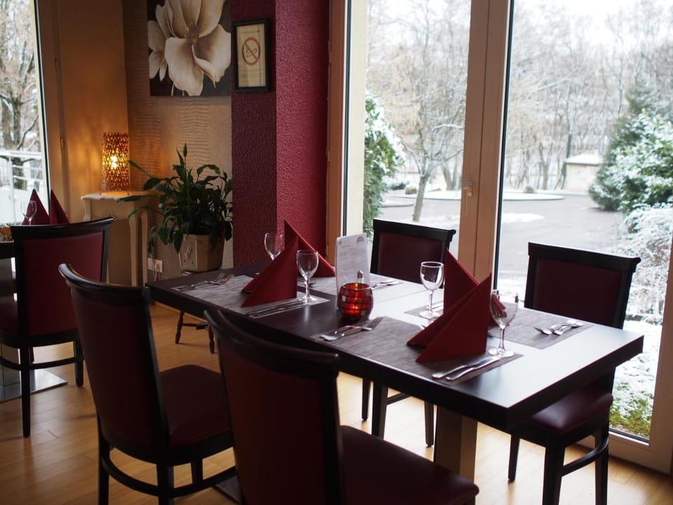 Hôtel et Restaurant Aster, Saint-Avold Nord Hotel in Saarland, 66, Germany