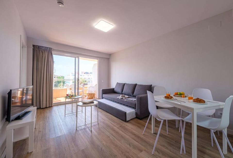 Aparthotel California Apartment hotel in Salou