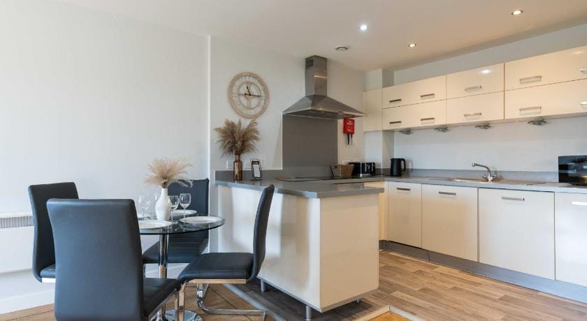 Cotels Centro Budget Busting Apartments! CENTRAL LOCATION, PARKING, FIBRE WIFI, SMART TV, FULLY EQUIPPED KITCHEN Apartment in Northampton