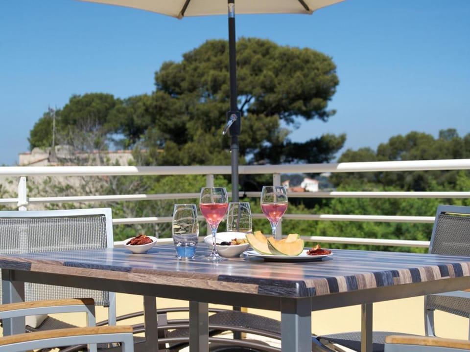Lagrange Vacances Les Terrasses des Embiez Apartment hotel in Six-Fours-les-Plages
