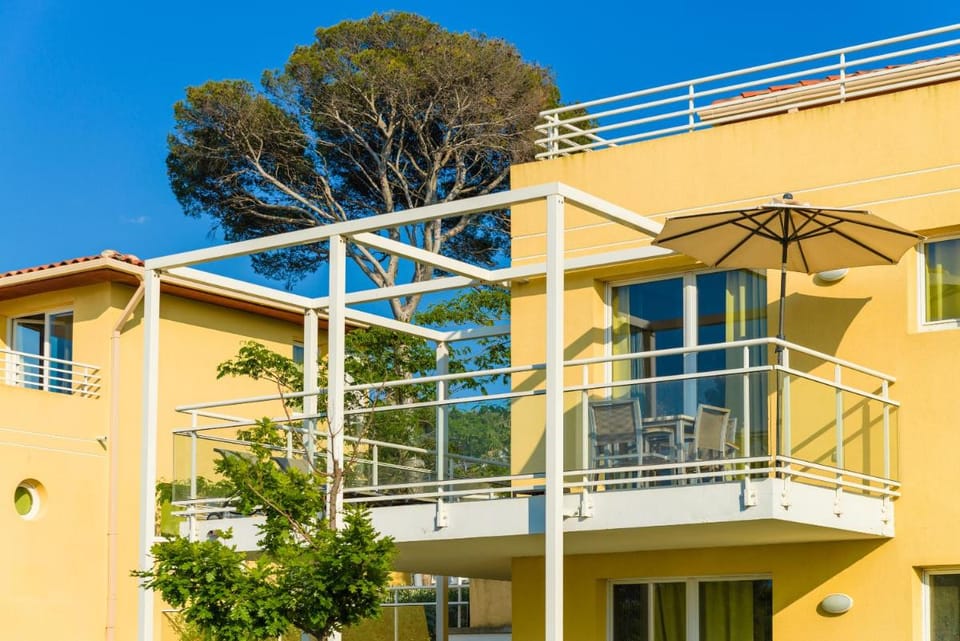 Lagrange Vacances Les Terrasses des Embiez Apartment hotel in Six-Fours-les-Plages