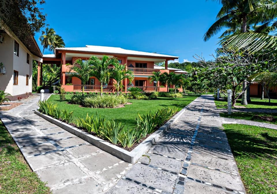 Village Paraíso Tropical Hotel in Ilha de Tinharé