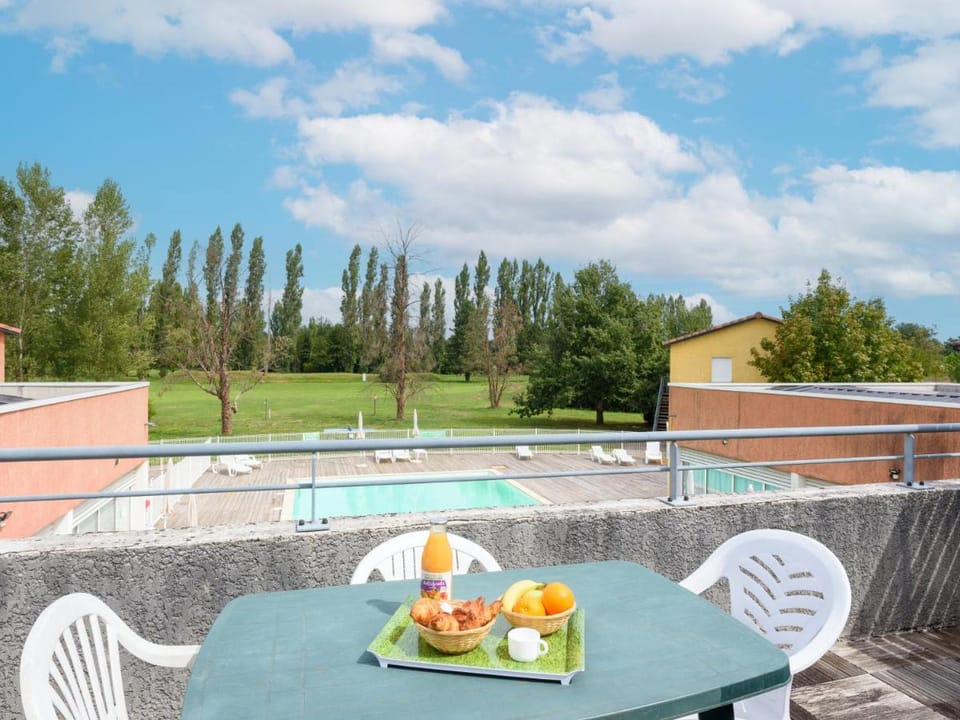 Vacancéole - Domaine du Green Apartment hotel in Occitanie