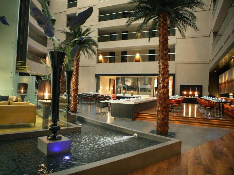 Centro Sharjah Hotel Hotel in Al Sharjah