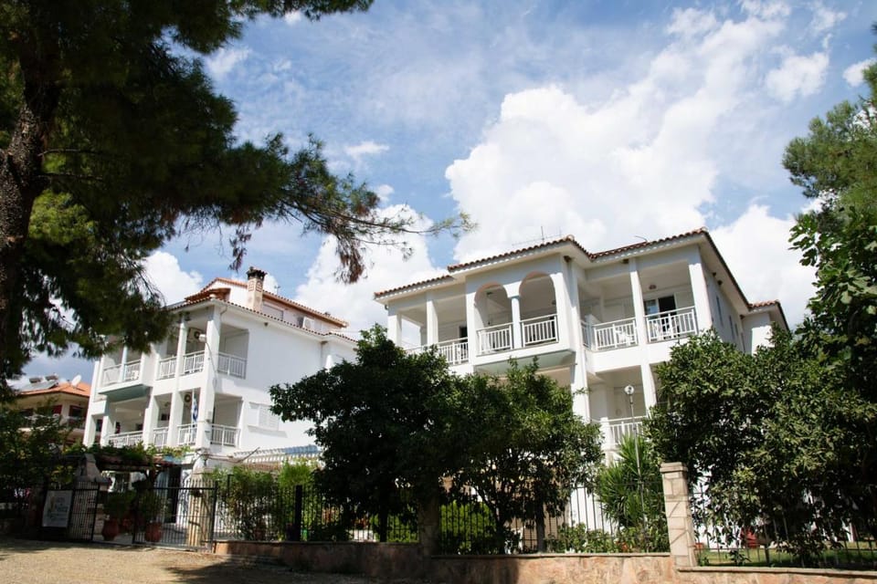 Melissa Gold Coast Hotel in Halkidiki