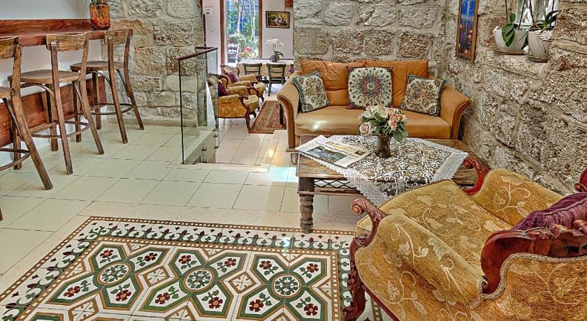 Port Inn Hotel Bed and Breakfast in Haifa