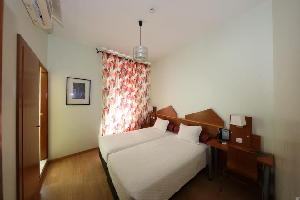 Pensao Praca Da Figueira Bed and Breakfast in Lisbon