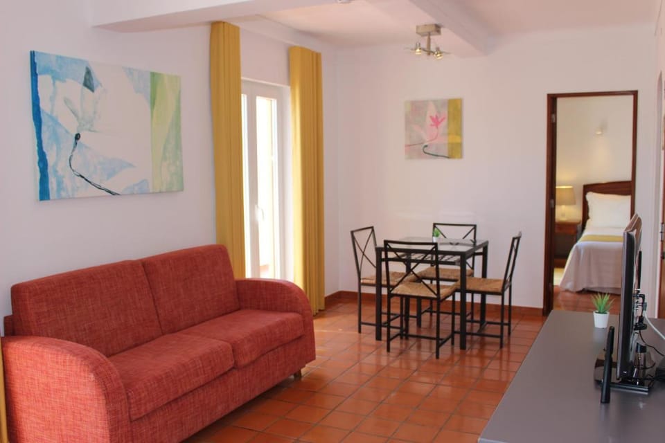 Apartamentos da Vila - Duna Parque Resorts & Hotels Bed and Breakfast in Vila Nova de Milfontes