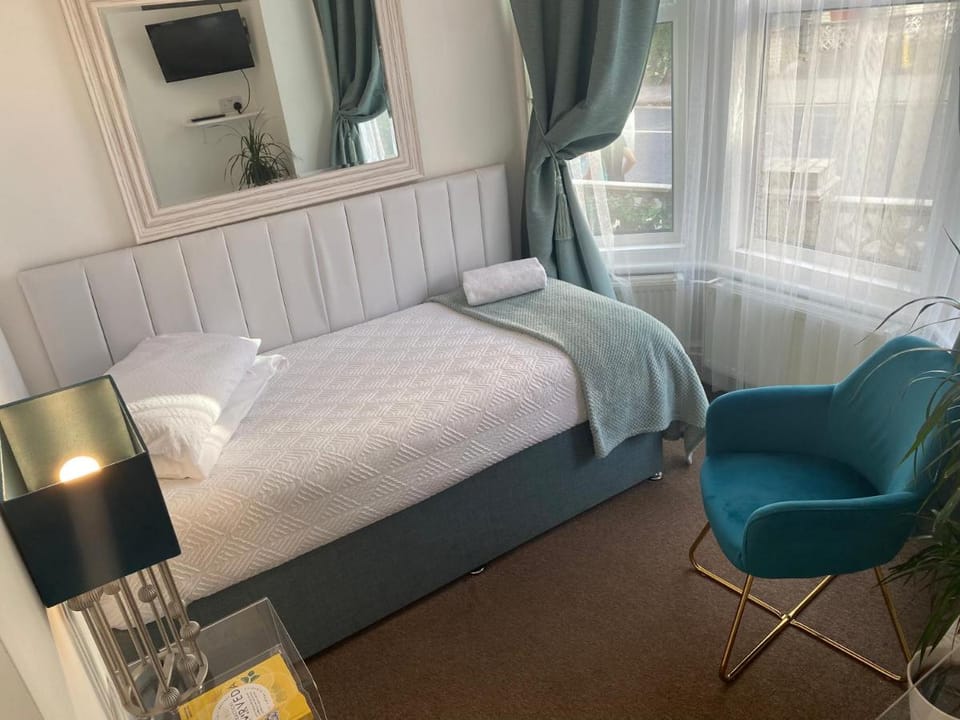 A & B Guest House Cambridge Ltd Bed and Breakfast in Cambridge