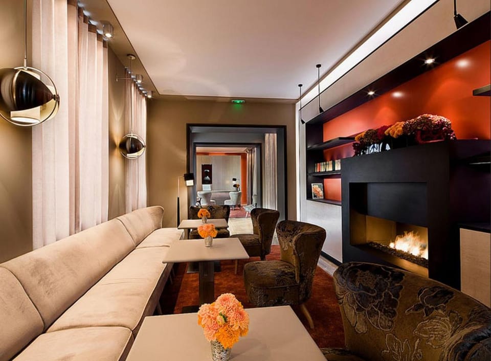 Le Pavillon Des Lettres Hotel in Paris
