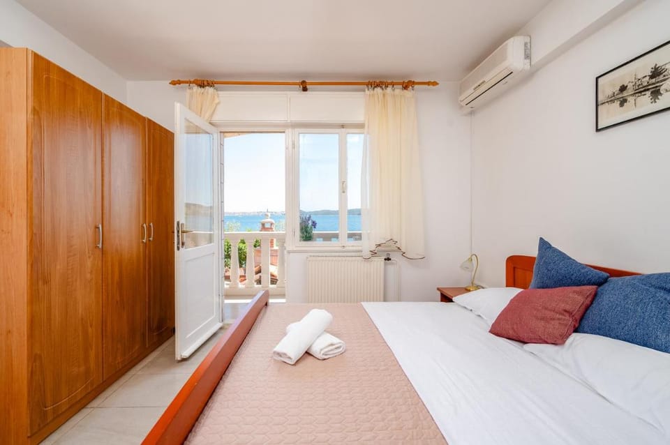 Villa Segetski dvori - Tradition since 1964 Bed and Breakfast in Šibenik-Knin County, Croatia