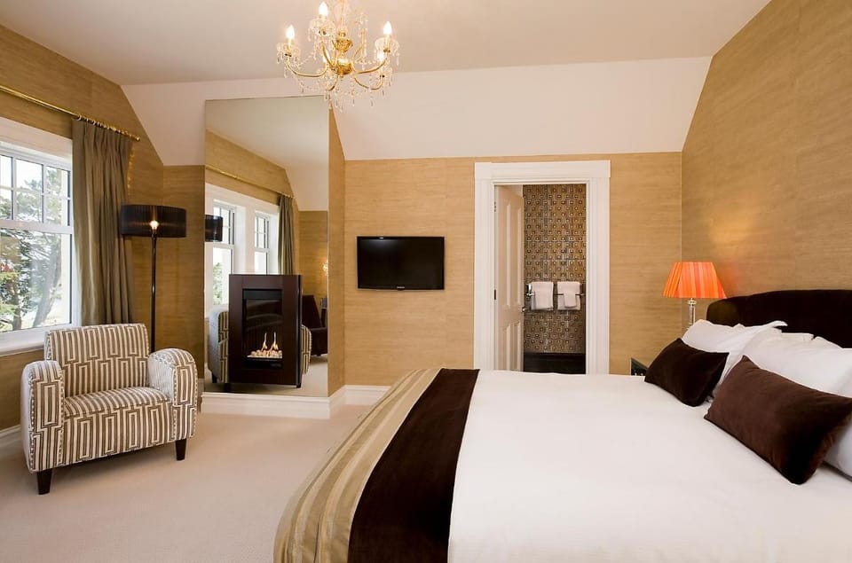 Camp Estate by Larnach Castle Villa in Dunedin