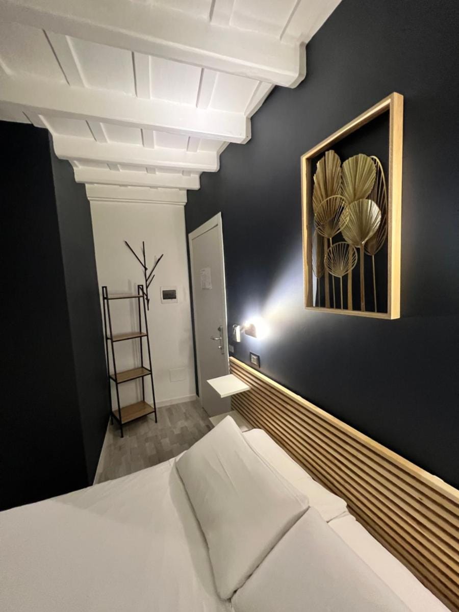 iRooms - Spanish Steps Bed and Breakfast in Rome