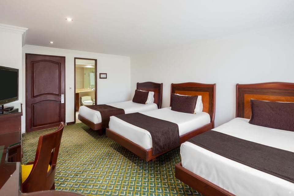 Hotel Embassy Park Hotel in Bogota