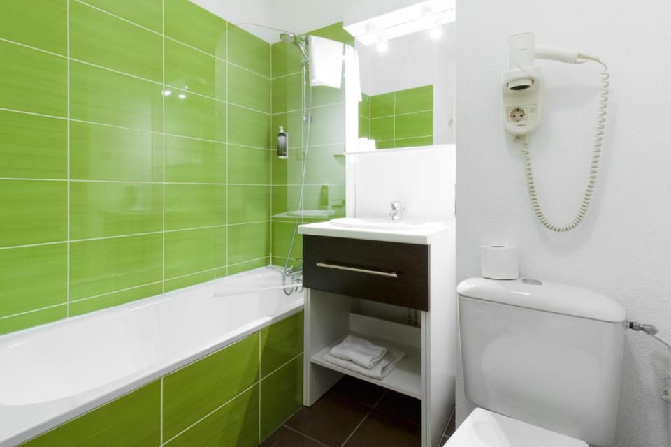 All Suites Appart HÃ´tel - Pau - ZÃ©nith Apartment hotel in Pau