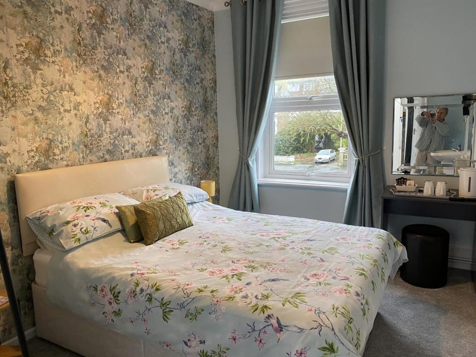 The Rosefield Bed and Breakfast in Weymouth