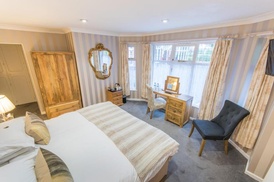 Grovefield Manor Hotel in Poole
