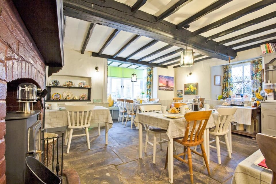 Hawthorn Farm Guest House Country House in High Peak District