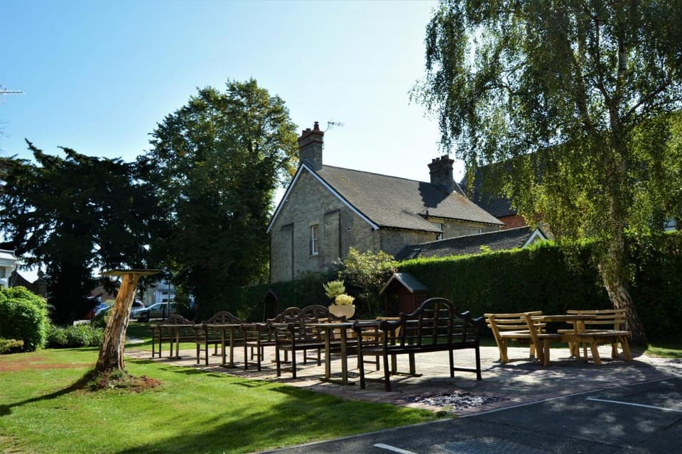 Oliver Cromwell Hotel Apartment in England