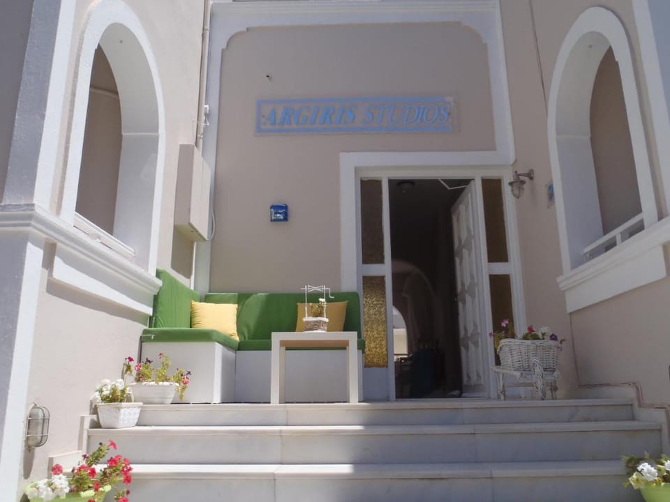 Argiris Studios Apartment in Kamari