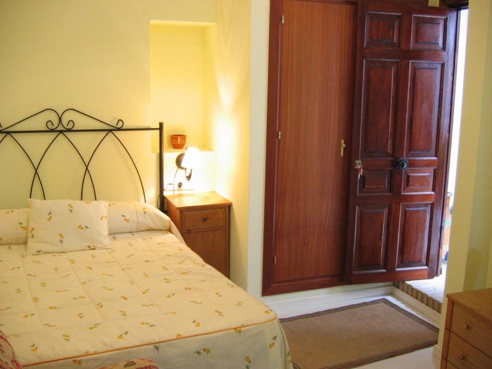 Pensión La Montoreña Bed and Breakfast in Seville