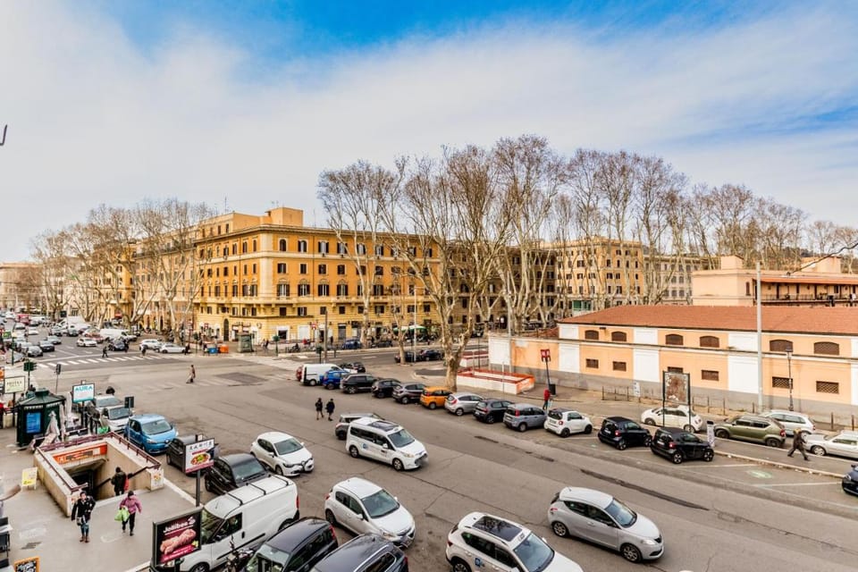 Vatican City Guest House Bed and Breakfast in Rome