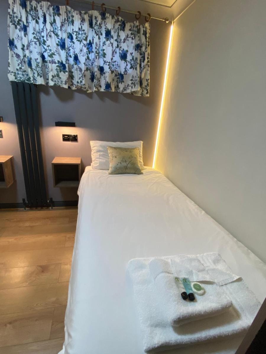 Hollybush Guest House Bed and Breakfast in Oxford