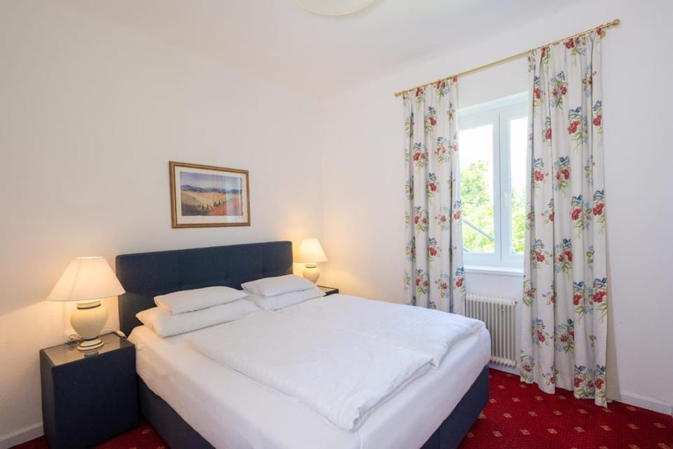 Inselhotel Faakersee Hotel in Villach